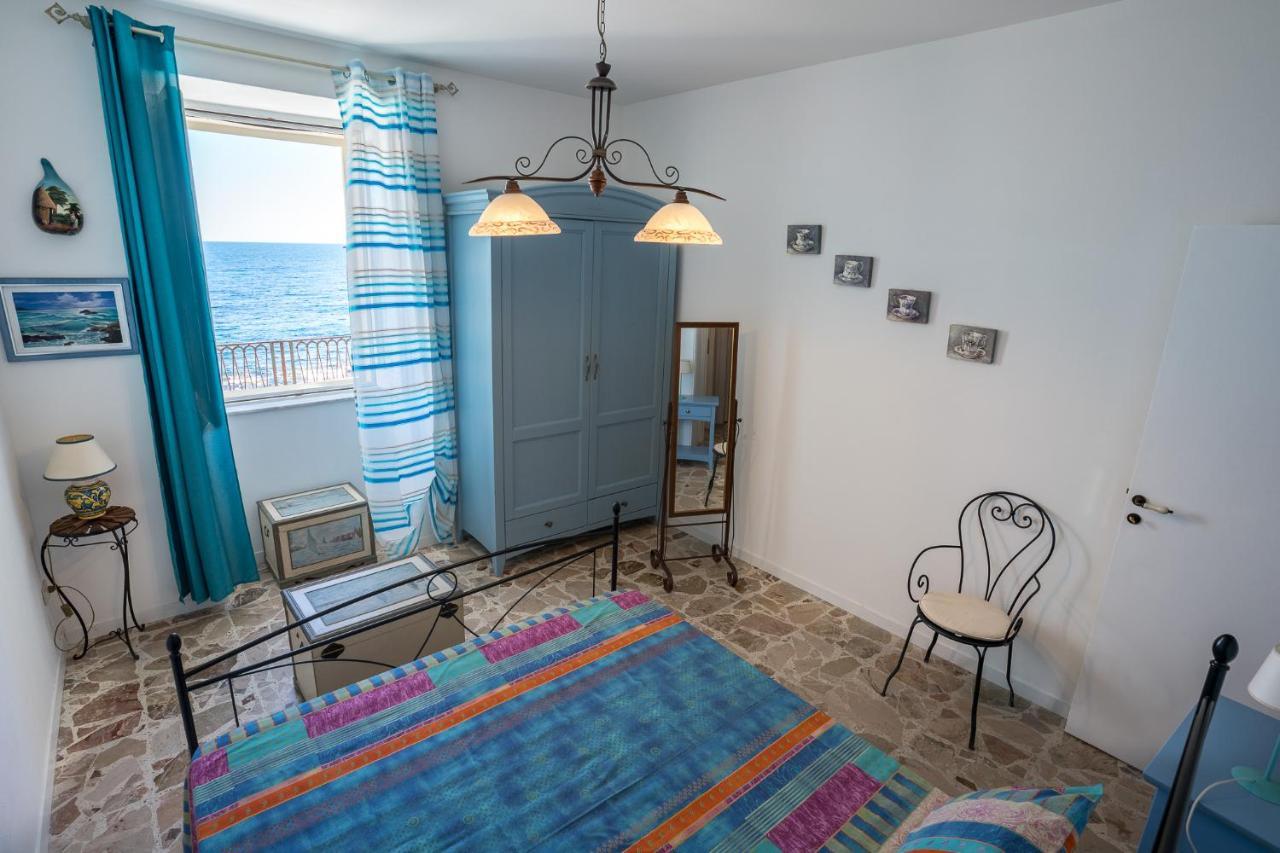 Maniace Sea View Apartment By Ortigia Apartments Сиракузы Экстерьер фото